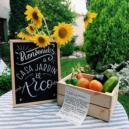 Nyaraló Casa Jardin El Arco *